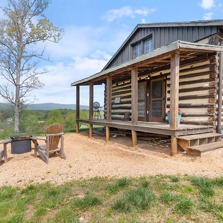 Rustic Baileys Retreat Cabin Near Wineries! Crozet Exterior photo