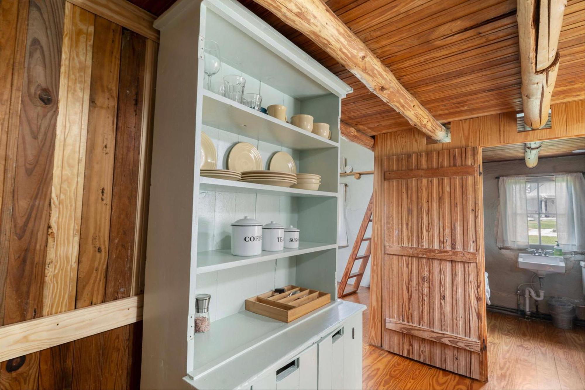Rustic Baileys Retreat Cabin Near Wineries! Crozet Exterior photo